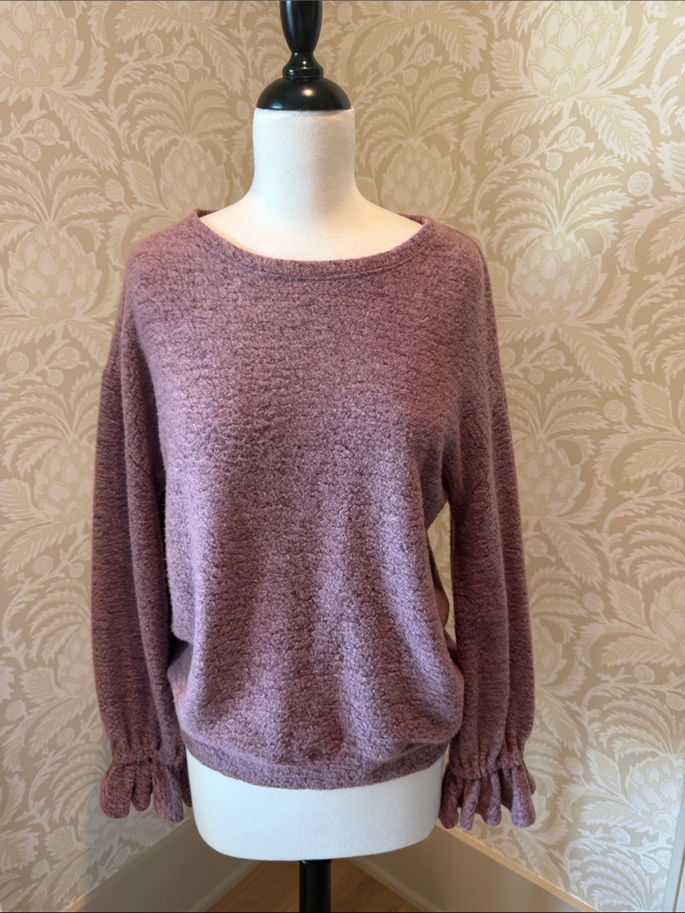 Anthropologie Women's Soft Mauve Crewneck Pullover Sweater